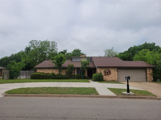 930 N Lydia Street, Stephenville, TX 76401