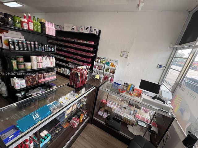 110 SW 27th Ave, Miami, FL 33135