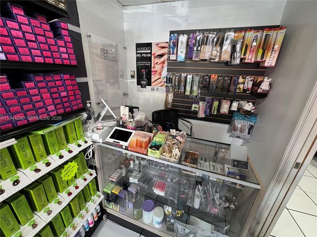 110 SW 27th Ave, Miami, FL 33135