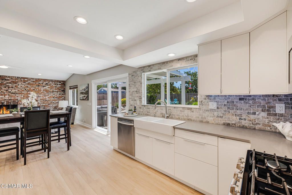 Image 15 of property listing at 369 Castilian Avenue, Newbury Park, CA 91320
