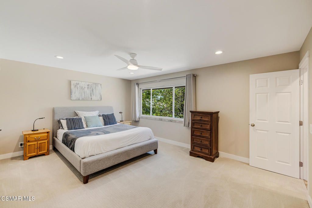 Image 26 of property listing at 369 Castilian Avenue, Newbury Park, CA 91320