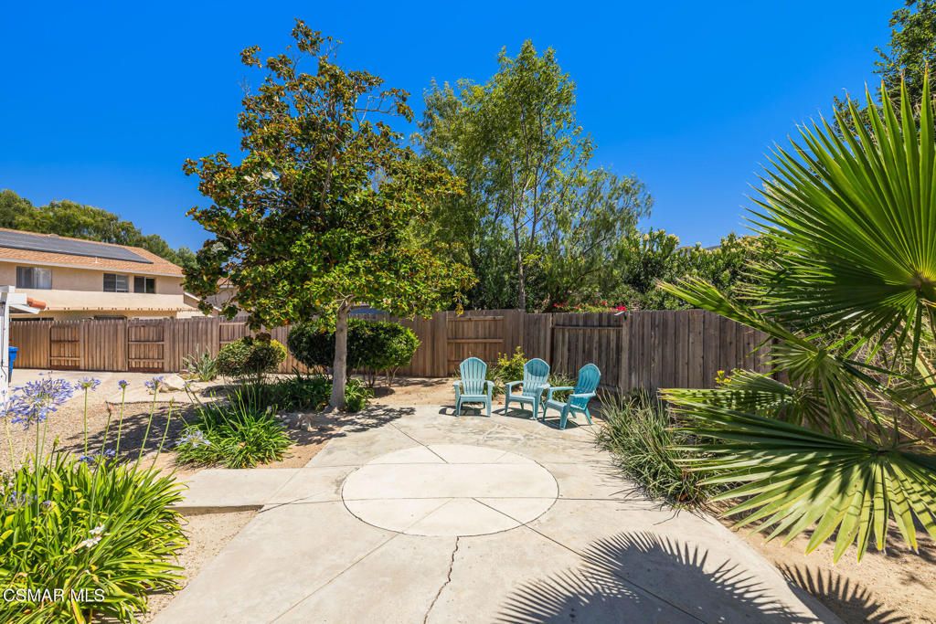 Image 33 of property listing at 369 Castilian Avenue, Newbury Park, CA 91320