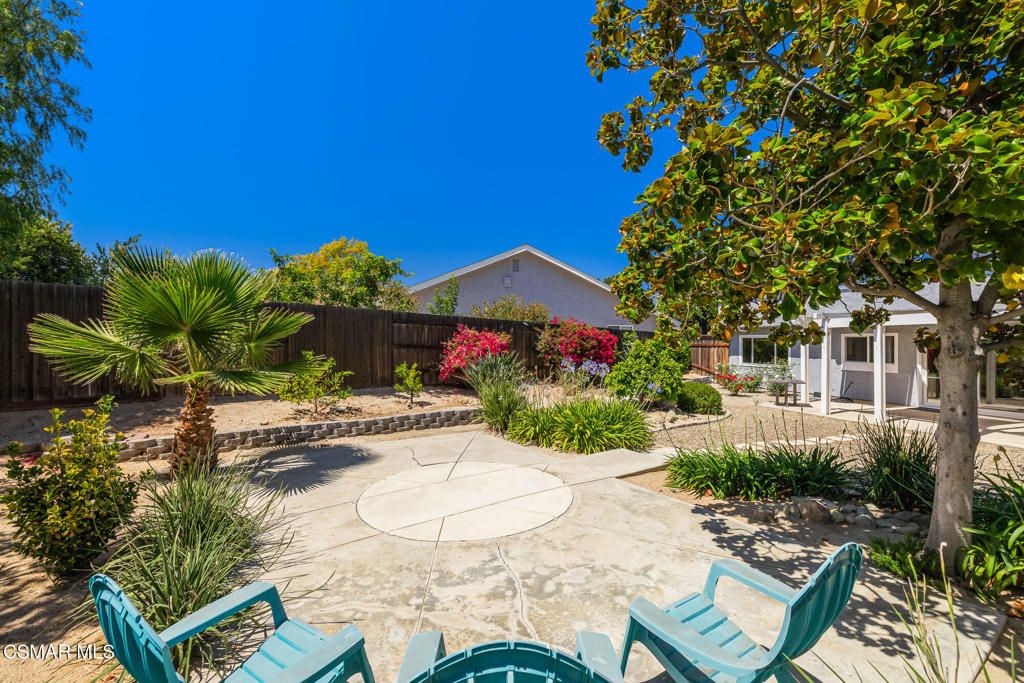 Image 37 of property listing at 369 Castilian Avenue, Newbury Park, CA 91320