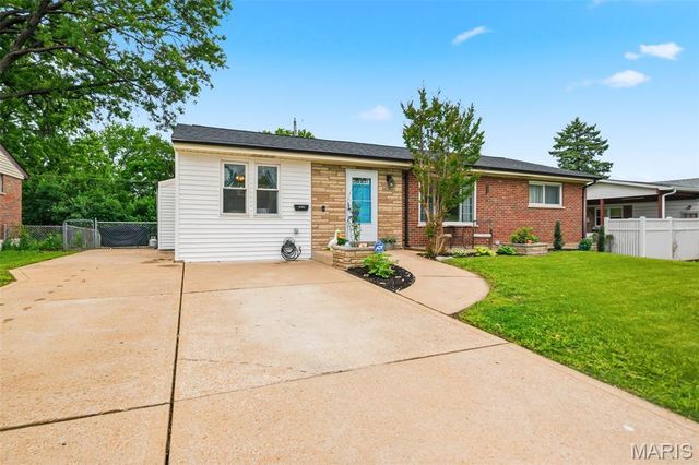 4366 Dar Lane, Unincorporated, MO 63123