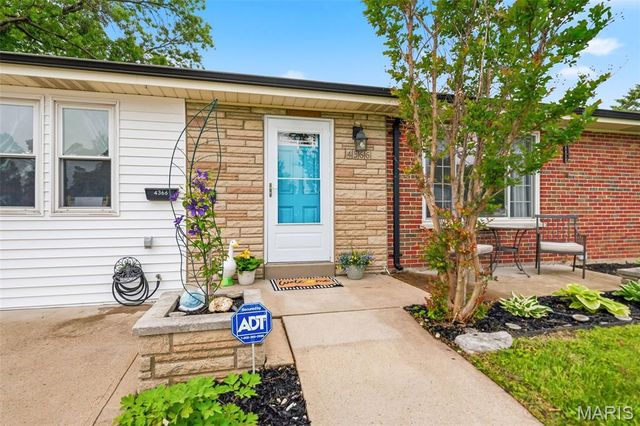 4366 Dar Lane, Unincorporated, MO 63123
