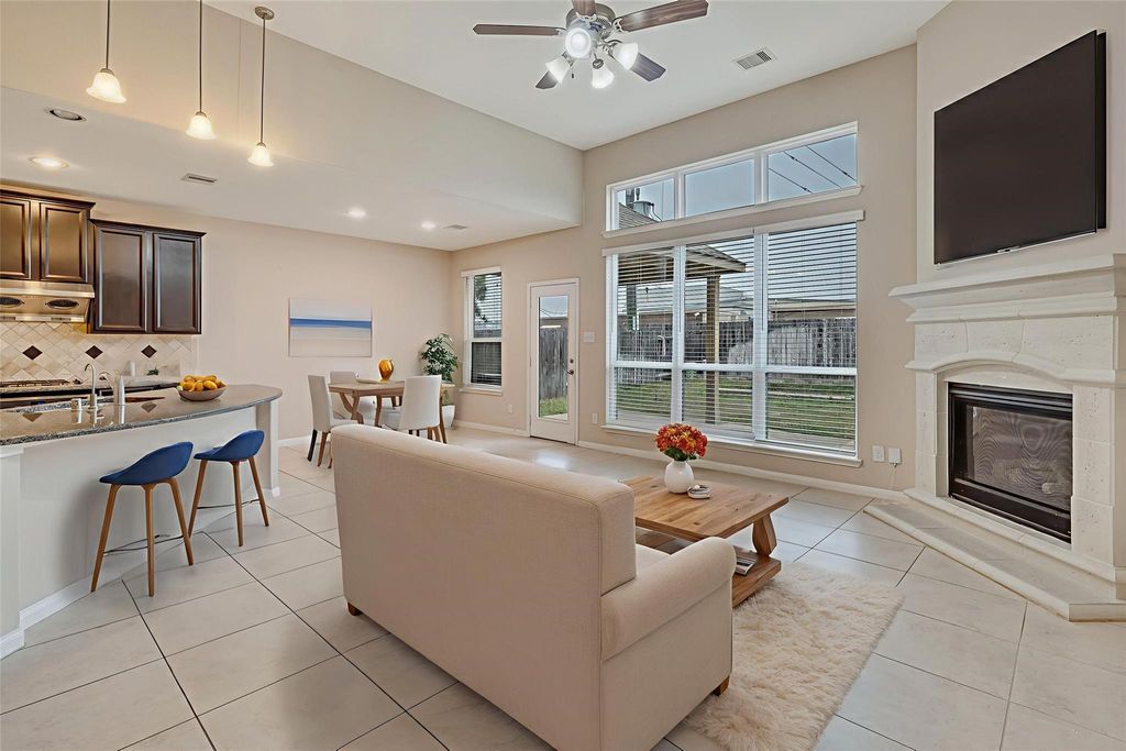 17602 Stamford Oaks Drive, Tomball, TX 77377