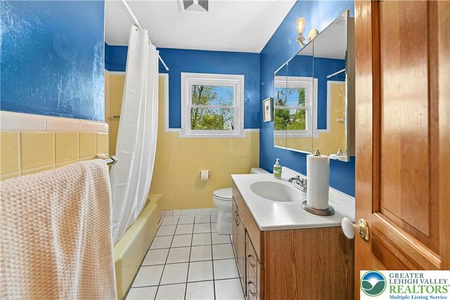 5027 Aberdene Street, Upper Saucon Twp, PA 18034