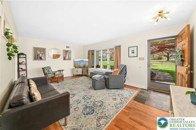 5027 Aberdene Street, Upper Saucon Twp, PA 18034