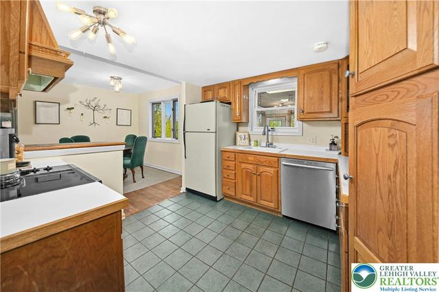 5027 Aberdene Street, Upper Saucon Twp, PA 18034