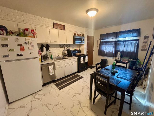 69 Oak Ridge Drive 51, New Haven, CT 06513