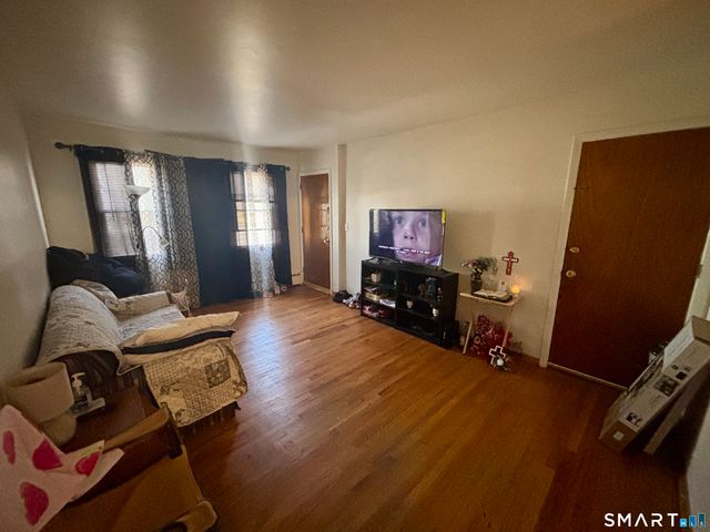 69 Oak Ridge Drive 51, New Haven, CT 06513