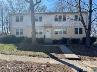 69 Oak Ridge Drive 51, New Haven, CT 06513