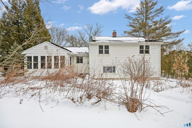 42 Carroll Road, Hamden, CT 06517