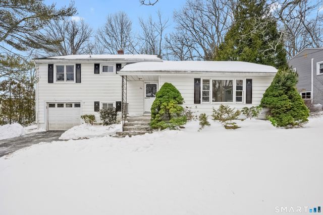 42 Carroll Road, Hamden, CT 06517
