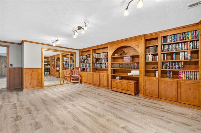 4504 E Lane Park Rd, Spokane, WA 99021