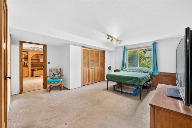 4504 E Lane Park Rd, Spokane, WA 99021