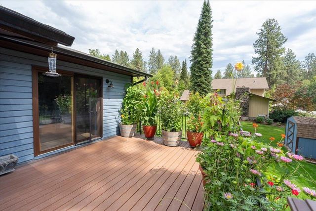 4504 E Lane Park Rd, Spokane, WA 99021