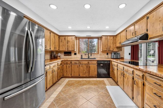 4504 E Lane Park Rd, Spokane, WA 99021