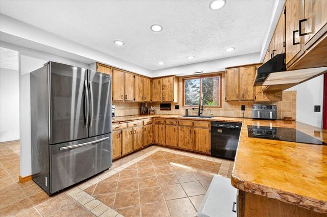 4504 E Lane Park Rd, Spokane, WA 99021