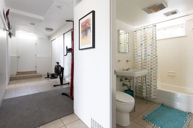 58 Hill St, Lexington, MA 02421