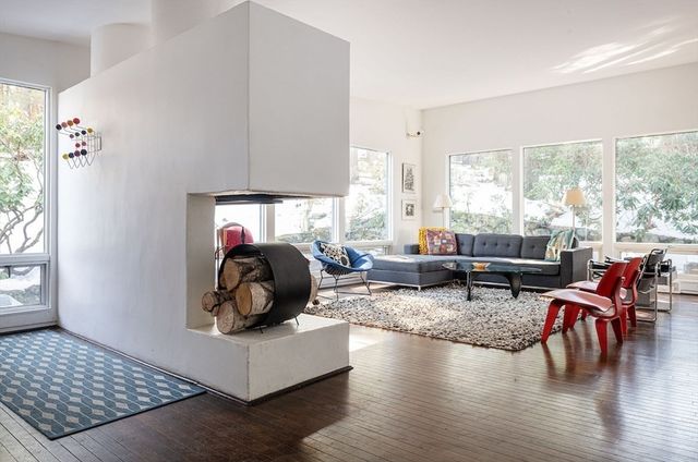 58 Hill St, Lexington, MA 02421