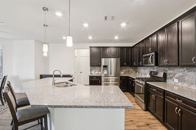 2713 Ranger Lane, Aubrey, TX 76227