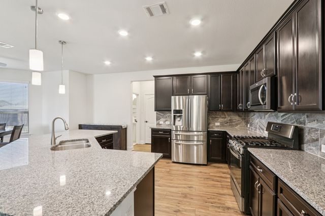 2713 Ranger Lane, Aubrey, TX 76227