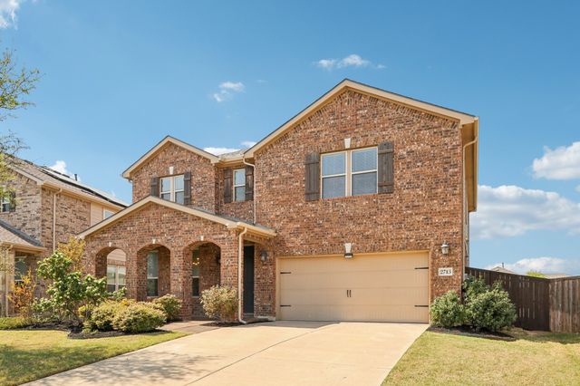 2713 Ranger Lane, Aubrey, TX 76227