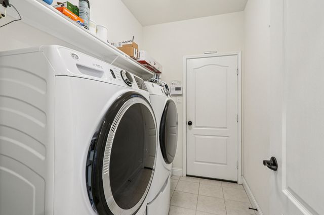 2713 Ranger Lane, Aubrey, TX 76227