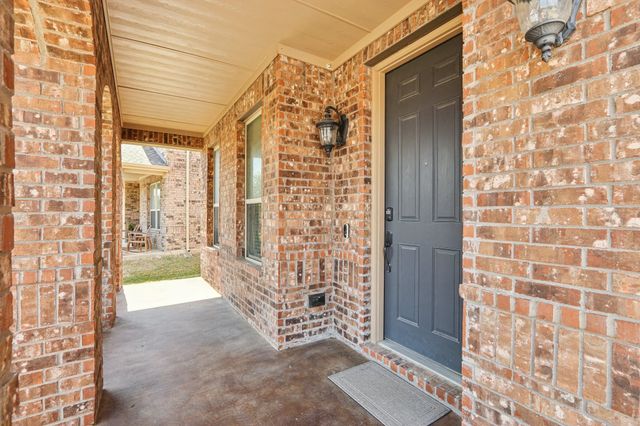 2713 Ranger Lane, Aubrey, TX 76227