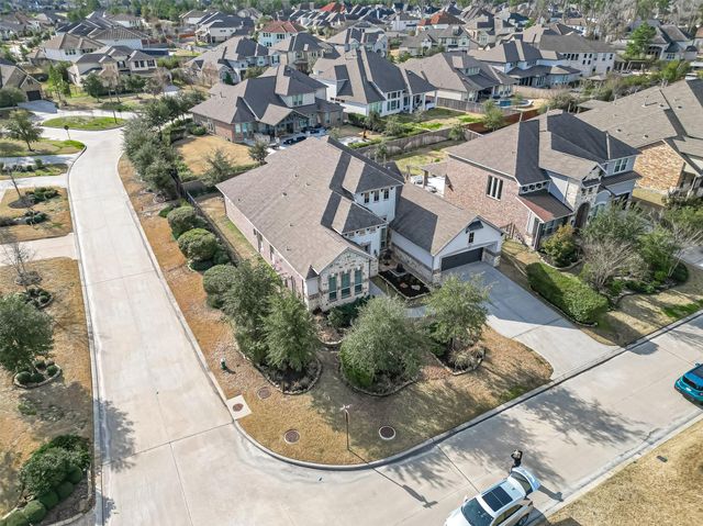 30 Argosy Bend Place, Tomball, TX 77375