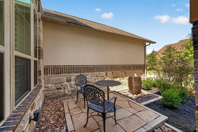 30 Argosy Bend Place, Tomball, TX 77375
