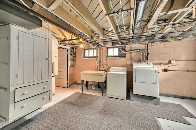 8007 Portland AVENUE, Wauwatosa, WI 53213