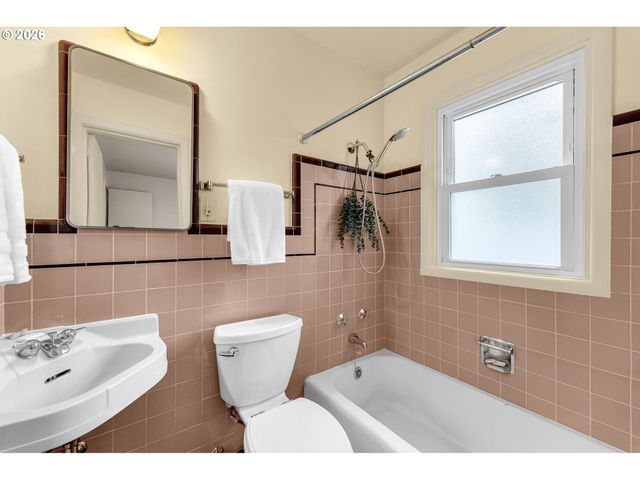 201 Nw 46TH St, Vancouver, WA 98663