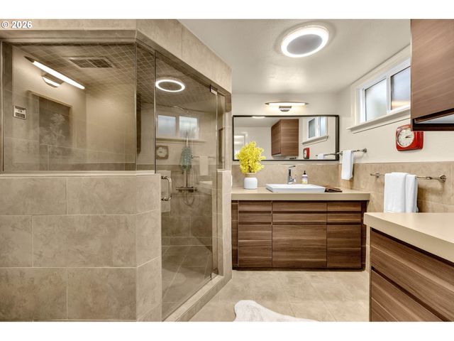 201 Nw 46TH St, Vancouver, WA 98663