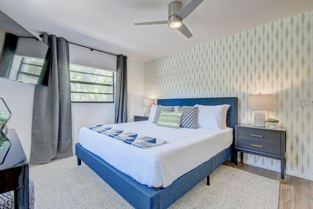 230 Seacrest Lane, Delray Beach, FL 33444