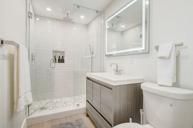 230 Seacrest Lane, Delray Beach, FL 33444
