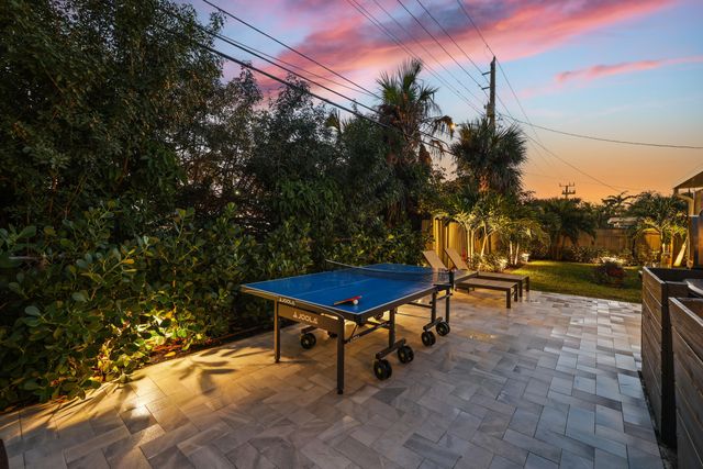 230 Seacrest Lane, Delray Beach, FL 33444