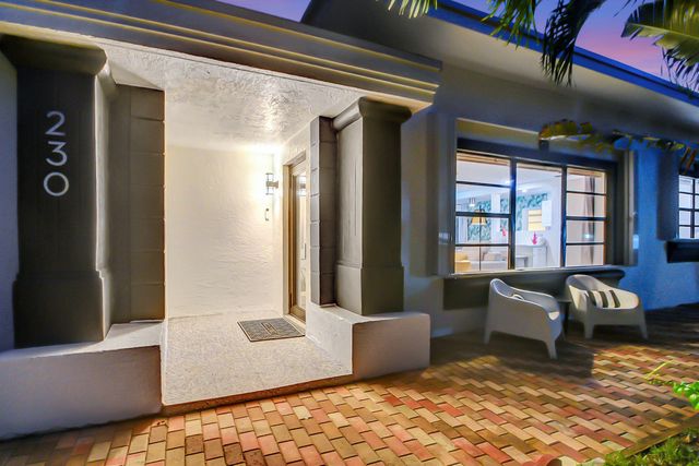 230 Seacrest Lane, Delray Beach, FL 33444