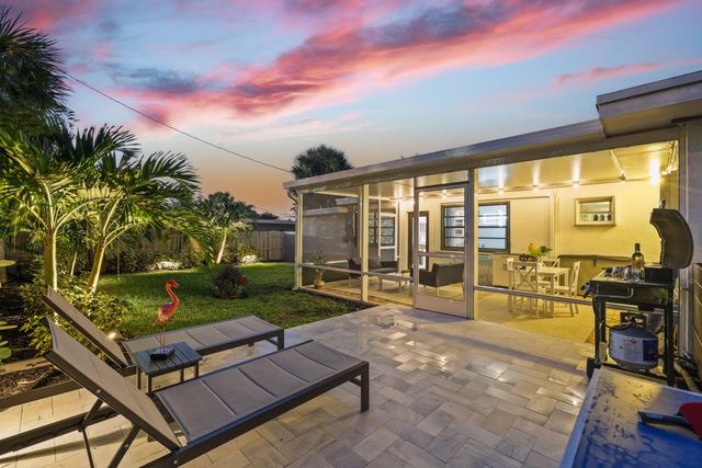 230 Seacrest Lane, Delray Beach, FL 33444