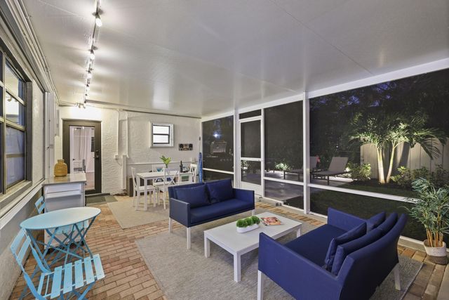 230 Seacrest Lane, Delray Beach, FL 33444