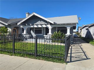 555 W 43rd, Los Angeles, CA 90037
