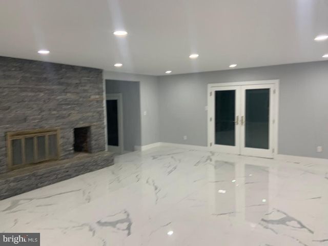 150 W CENTENNIAL DR, Medford, NJ 08055