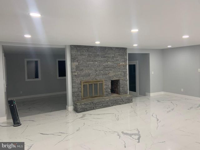 150 W CENTENNIAL DR, Medford, NJ 08055