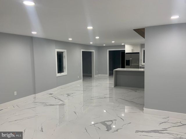 150 W CENTENNIAL DR, Medford, NJ 08055