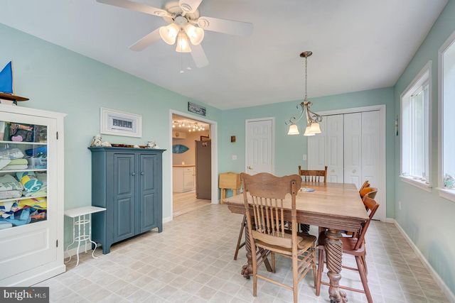 13 COLUMBIA AVE, Ocean View, DE 19970