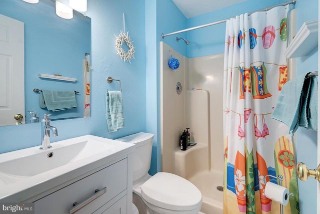 13 COLUMBIA AVE, Ocean View, DE 19970