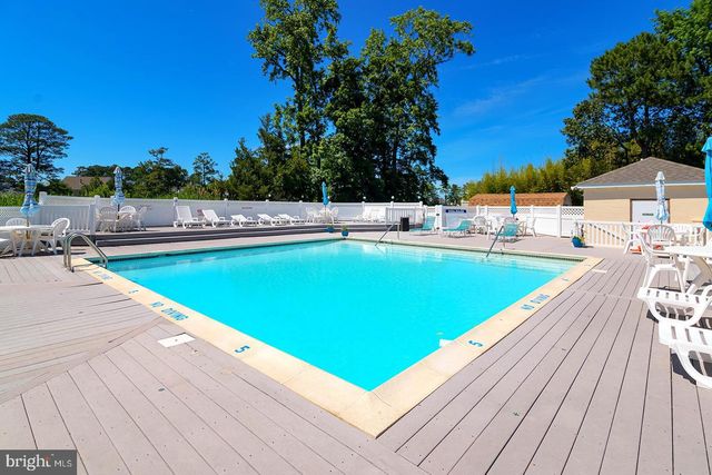 13 COLUMBIA AVE, Ocean View, DE 19970