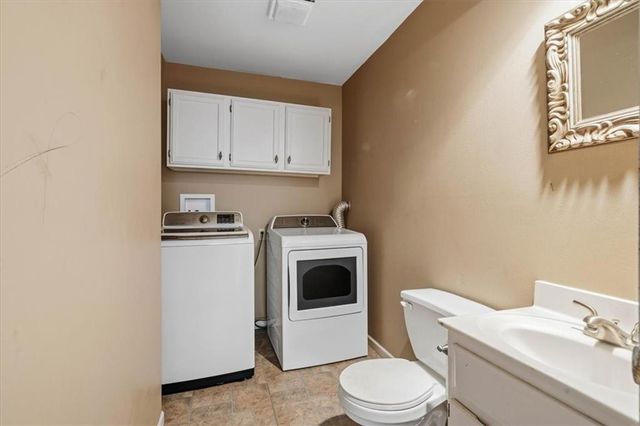 22012 W 48th Street, Shawnee, KS 66226