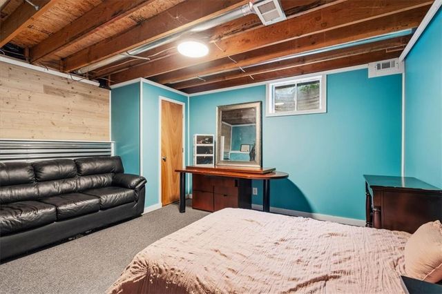 22012 W 48th Street, Shawnee, KS 66226